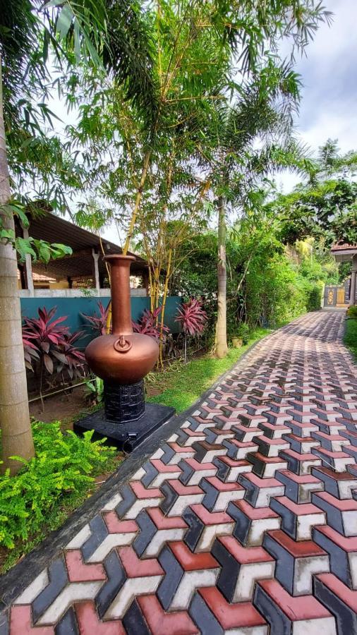 Edwin'S Airport Garden Negombo Exterior foto